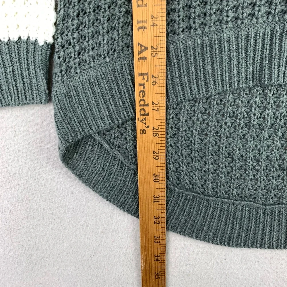 Ultra Flirt Sweater Womens M Green NWT Long Sleeve‎ Striped Preppy V-Neck